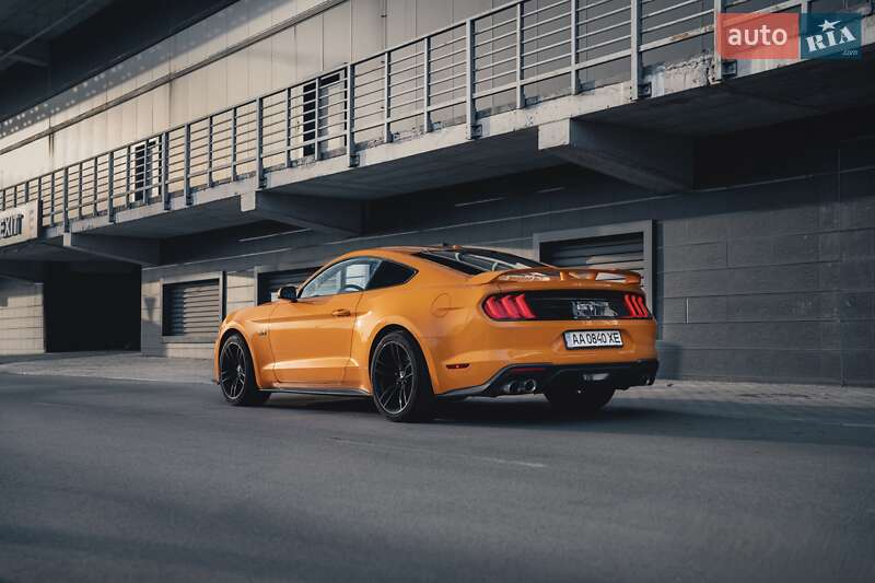 Купе Ford Mustang 2019 в Киеве