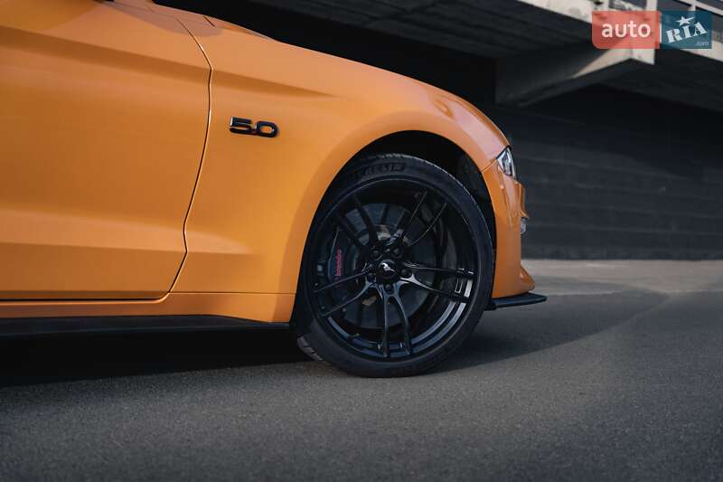Купе Ford Mustang 2019 в Киеве