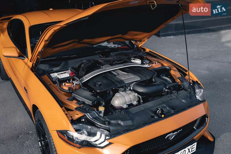 Купе Ford Mustang 2019 в Киеве