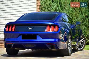 Купе Ford Mustang 2016 в 