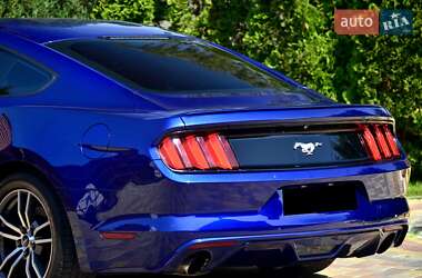 Купе Ford Mustang 2016 в 