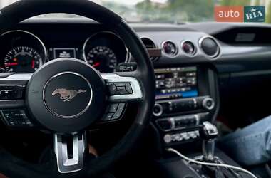 Купе Ford Mustang 2014 в 