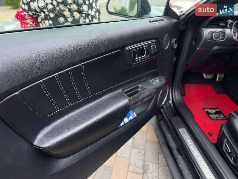 Купе Ford Mustang 2014 в Кременчуге