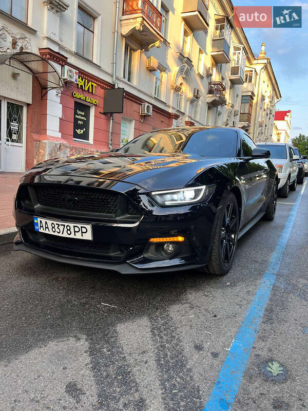 Купе Ford Mustang 2017 в Чернигове