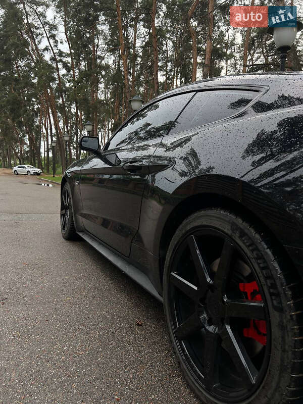 Купе Ford Mustang 2017 в Чернигове