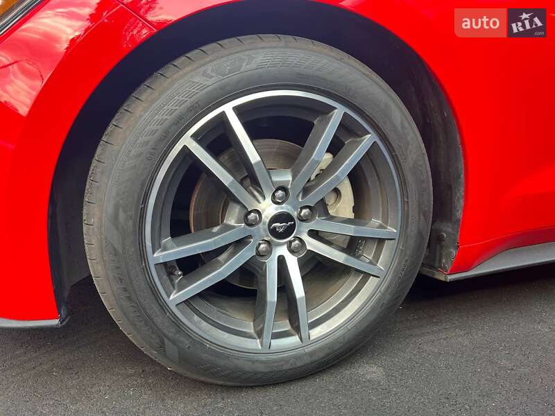 Купе Ford Mustang 2016 в Киеве