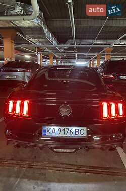 Купе Ford Mustang 2015 в 