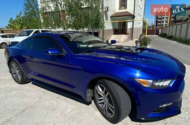 Купе Ford Mustang 2015 в 