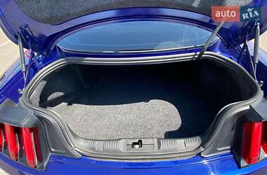 Купе Ford Mustang 2015 в 