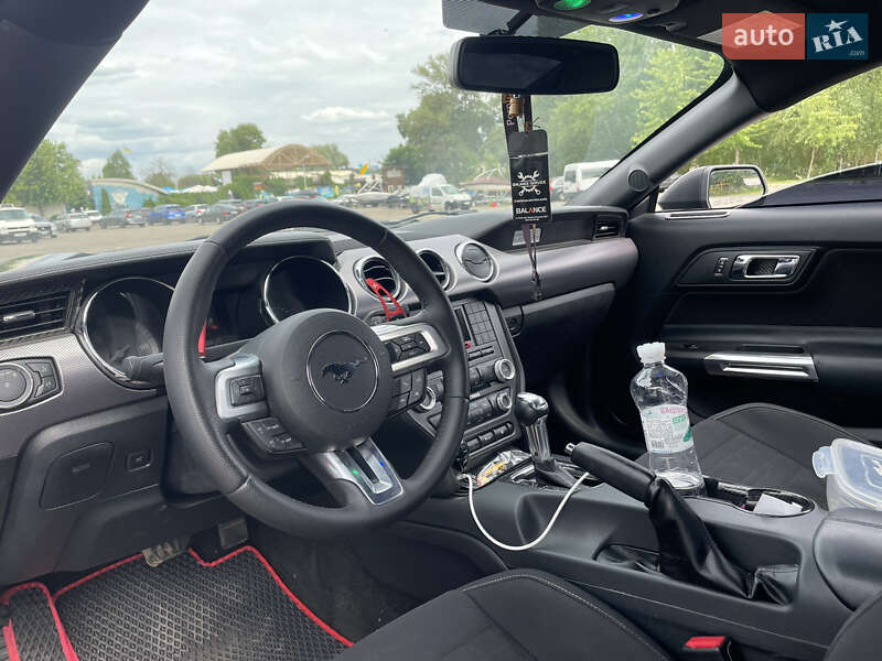 Купе Ford Mustang 2015 в Киеве