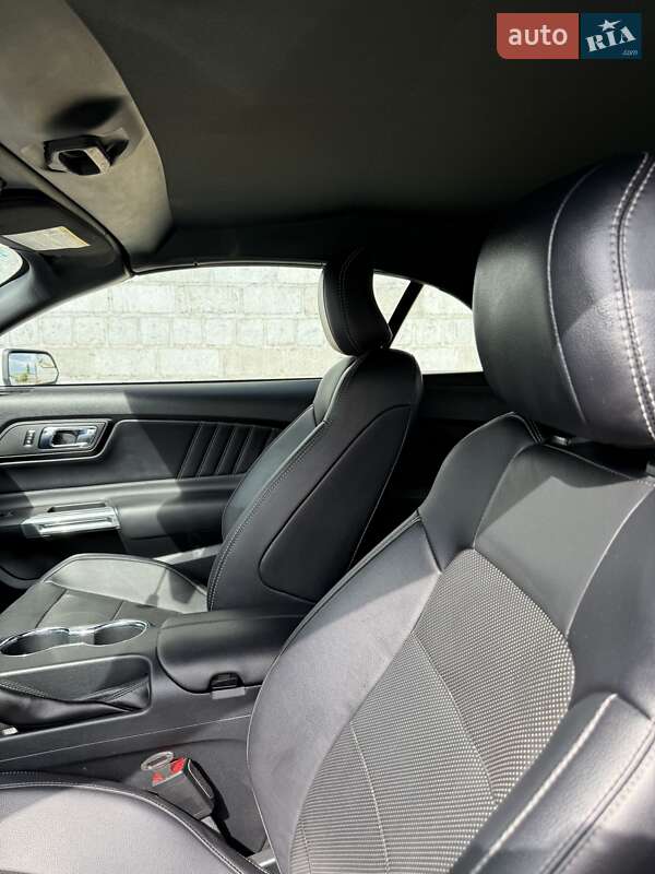 Кабриолет Ford Mustang 2016 в Кривом Роге фото 28 Кабриолет Ford Mustang 2016 в Кривом Роге
