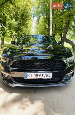 Купе Ford Mustang 2014 в 
