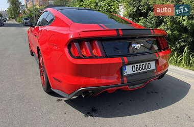 Купе Ford Mustang 2017 в 