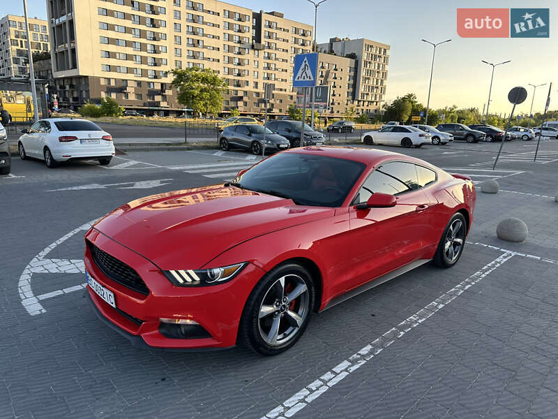 Купе Ford Mustang 2016 в Львові