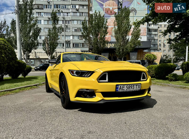 Купе Ford Mustang 2014 в Днепре