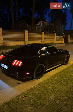 Купе Ford Mustang 2017 в 
