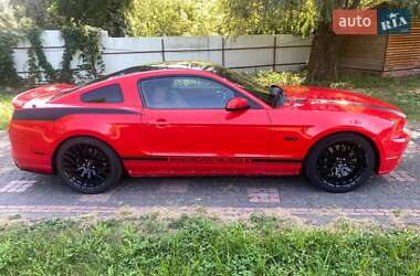 Купе Ford Mustang 2012 в Киеве