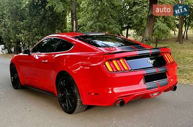 Купе Ford Mustang 2015 в 
