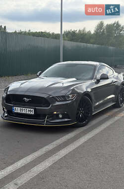 Купе Ford Mustang 2016 в Києві