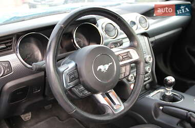 Купе Ford Mustang 2017 в 