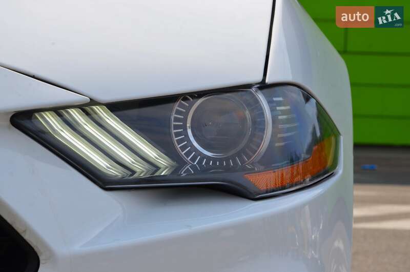 Купе Ford Mustang 2018 в Киеве фото 12 Купе Ford Mustang 2018 в Киеве