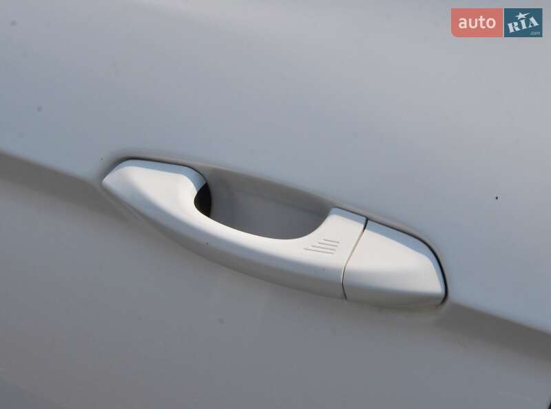 Купе Ford Mustang 2018 в Киеве фото 15 Купе Ford Mustang 2018 в Киеве