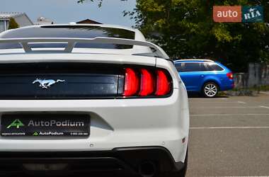 Купе Ford Mustang 2018 в 