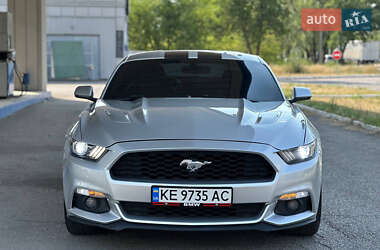 Купе Ford Mustang 2016 в 