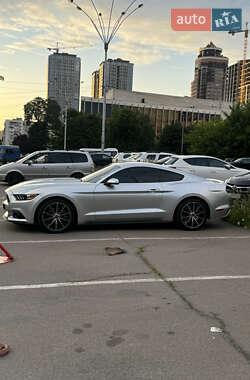 Купе Ford Mustang 2015 в Киеве