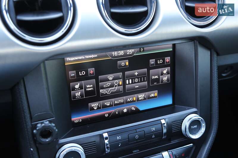 Купе Ford Mustang 2015 в Києві