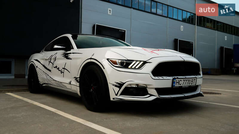 Купе Ford Mustang 2016 в 