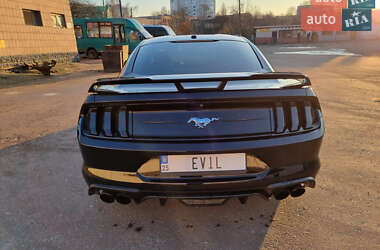 Купе Ford Mustang 2018 в 