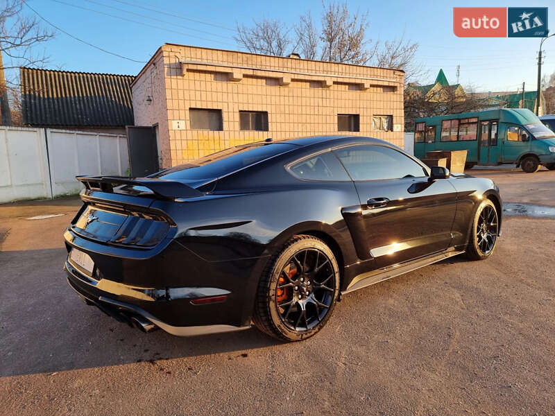 Купе Ford Mustang 2018 в Києві