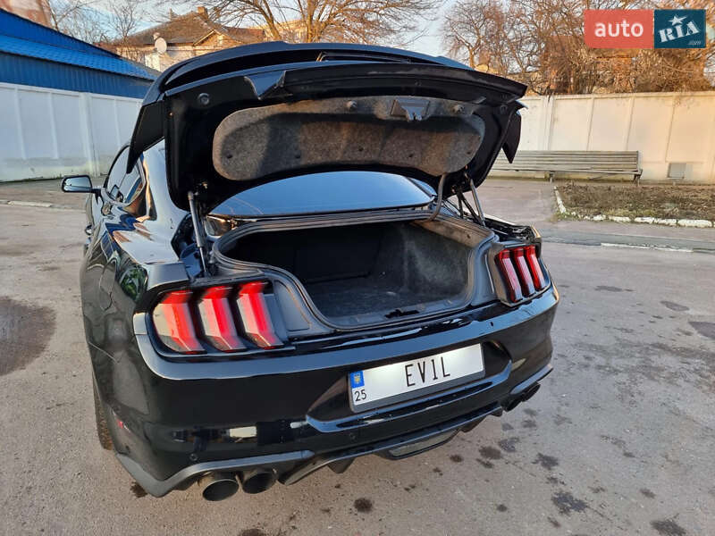 Купе Ford Mustang 2018 в Києві