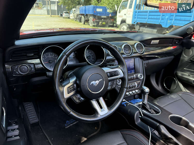 Кабриолет Ford Mustang 2019 в Черновцах фото 37 Кабриолет Ford Mustang 2019 в Черновцах