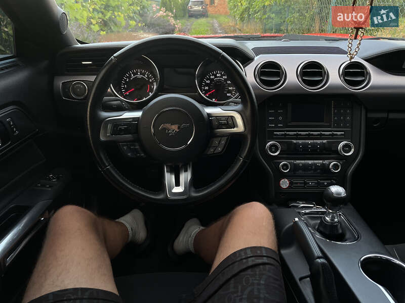 Купе Ford Mustang 2015 в Львове