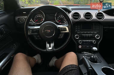 Купе Ford Mustang 2015 в 