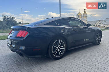 Купе Ford Mustang 2015 в 