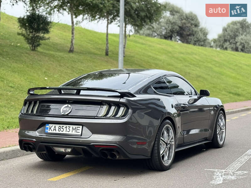 Купе Ford Mustang 2018 в Києві