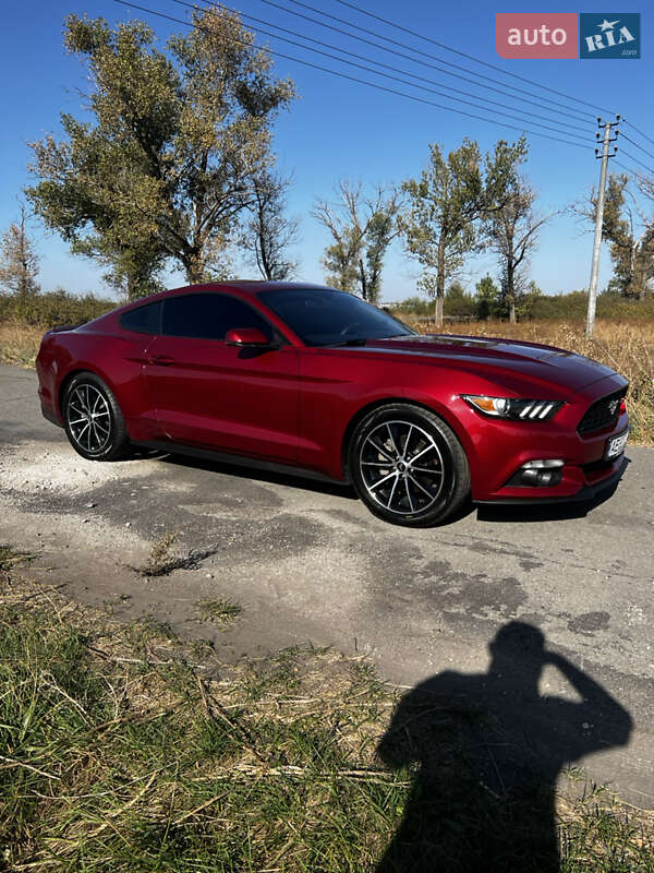 Купе Ford Mustang 2016 в Днепре фото 13 Купе Ford Mustang 2016 в Днепре