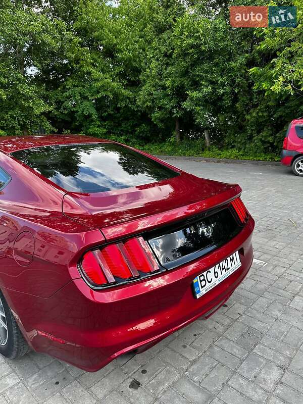 Купе Ford Mustang 2017 в Львове