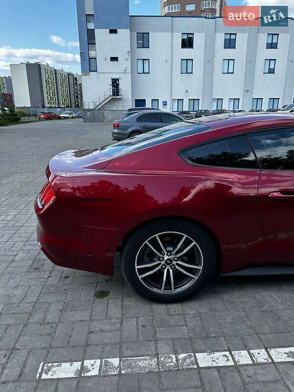 Купе Ford Mustang 2017 в Львове