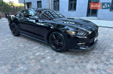 Купе Ford Mustang 2014 в 