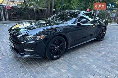 Купе Ford Mustang 2014 в 