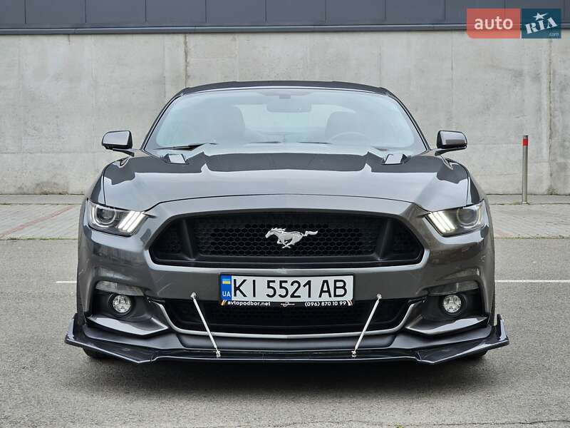 Купе Ford Mustang 2016 в Киеве