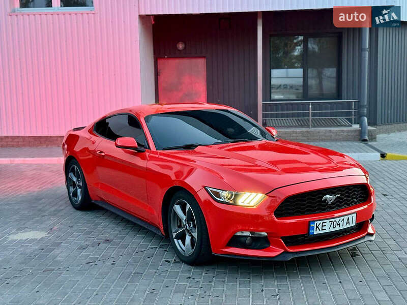 Купе Ford Mustang 2016 в Каменском