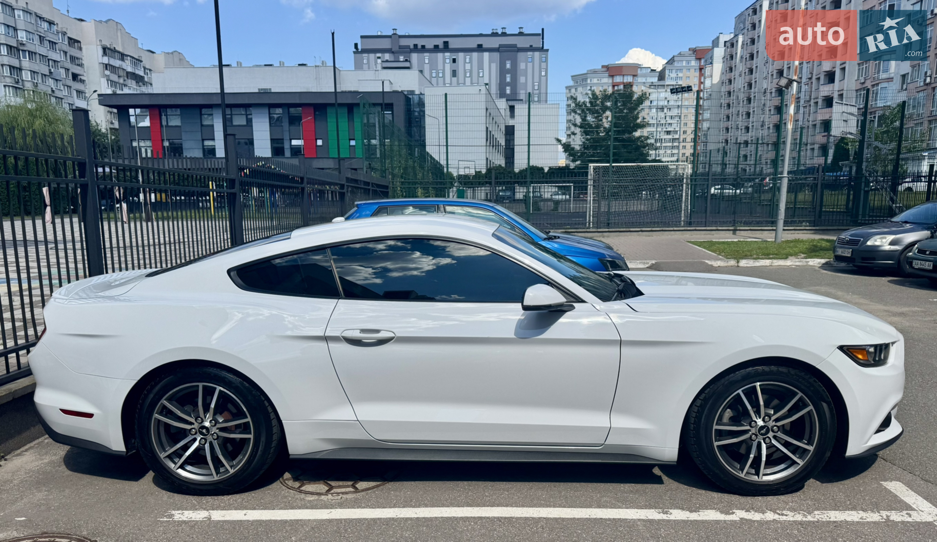 2017 Ford Mustang - мініатюра 3