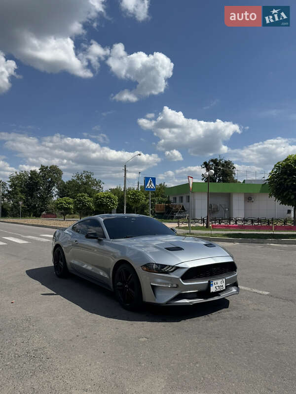 Купе Ford Mustang 2021 в Киеве фото 6 Купе Ford Mustang 2021 в Киеве