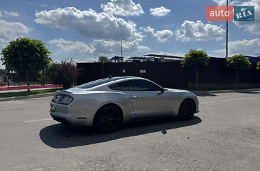 Купе Ford Mustang 2021 в 
