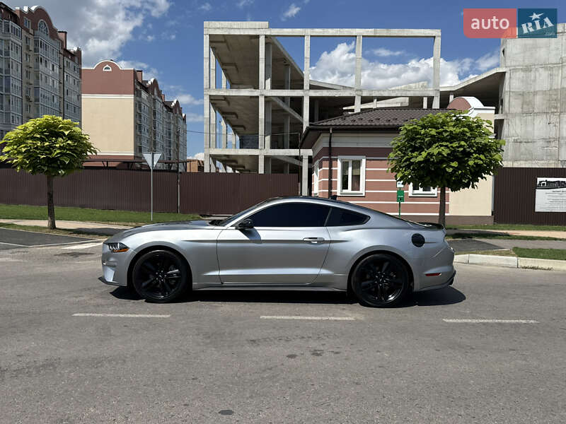 Купе Ford Mustang 2021 в Киеве фото 15 Купе Ford Mustang 2021 в Киеве